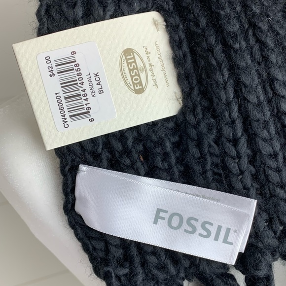 Fossil Scarf Kendall Cableknit Black with Tassels 5” Wide by 64” Long - Picture 6 of 11